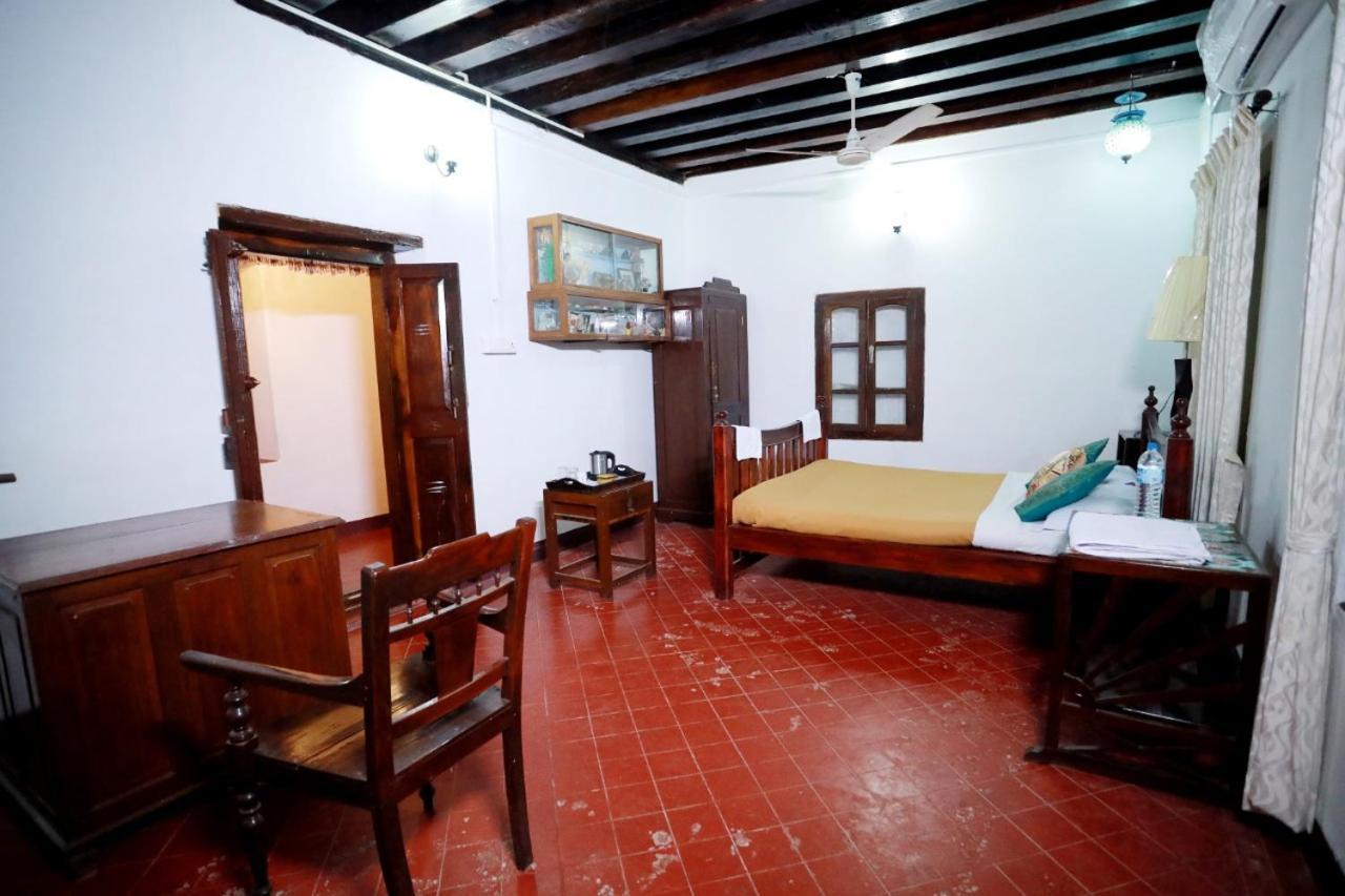 Srivilas Pudunagaram Buitenkant foto